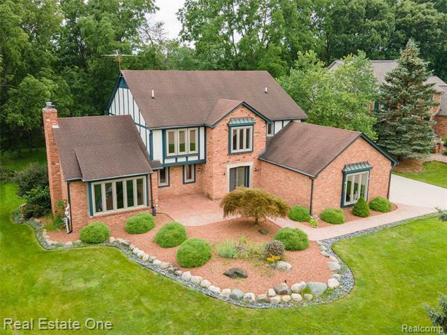 Property Photo: 2565 Topsham Dr. MI 48306