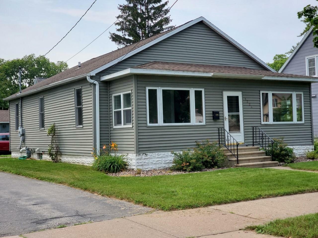 Property Photo:  1224 13th St S  WI 54601 