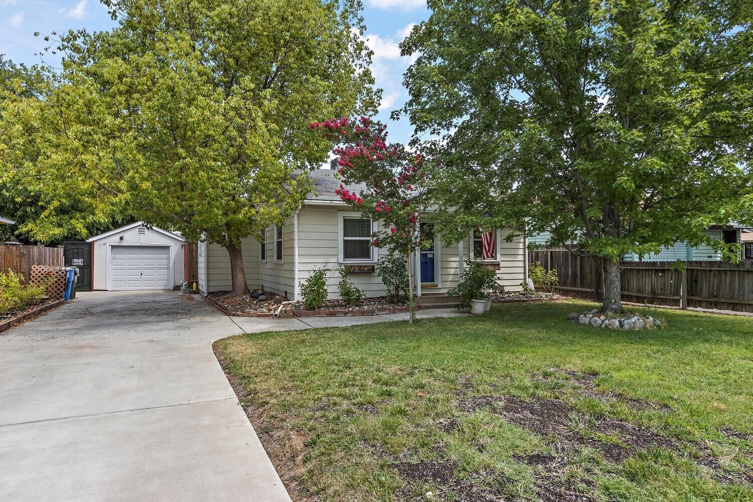 Property Photo:  3141 63rd Street  CA 95820 