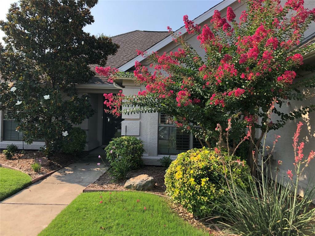 Property Photo: 8821 Crestview Drive TX 76207