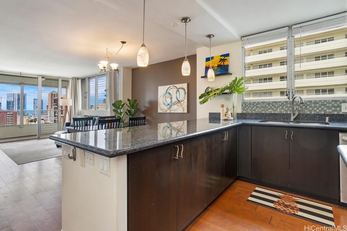 Property Photo: 1515 Ward Avenue 401 HI 96822