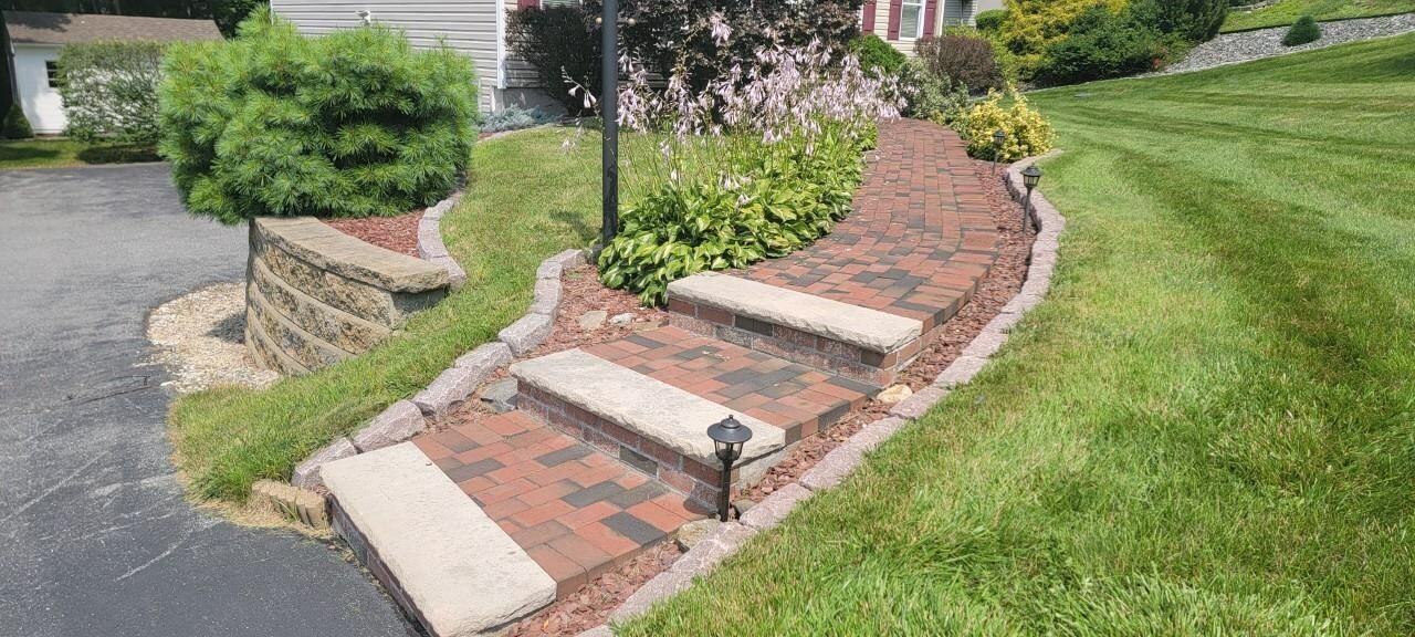Property Photo: 13 Stanwood Road NH 03079