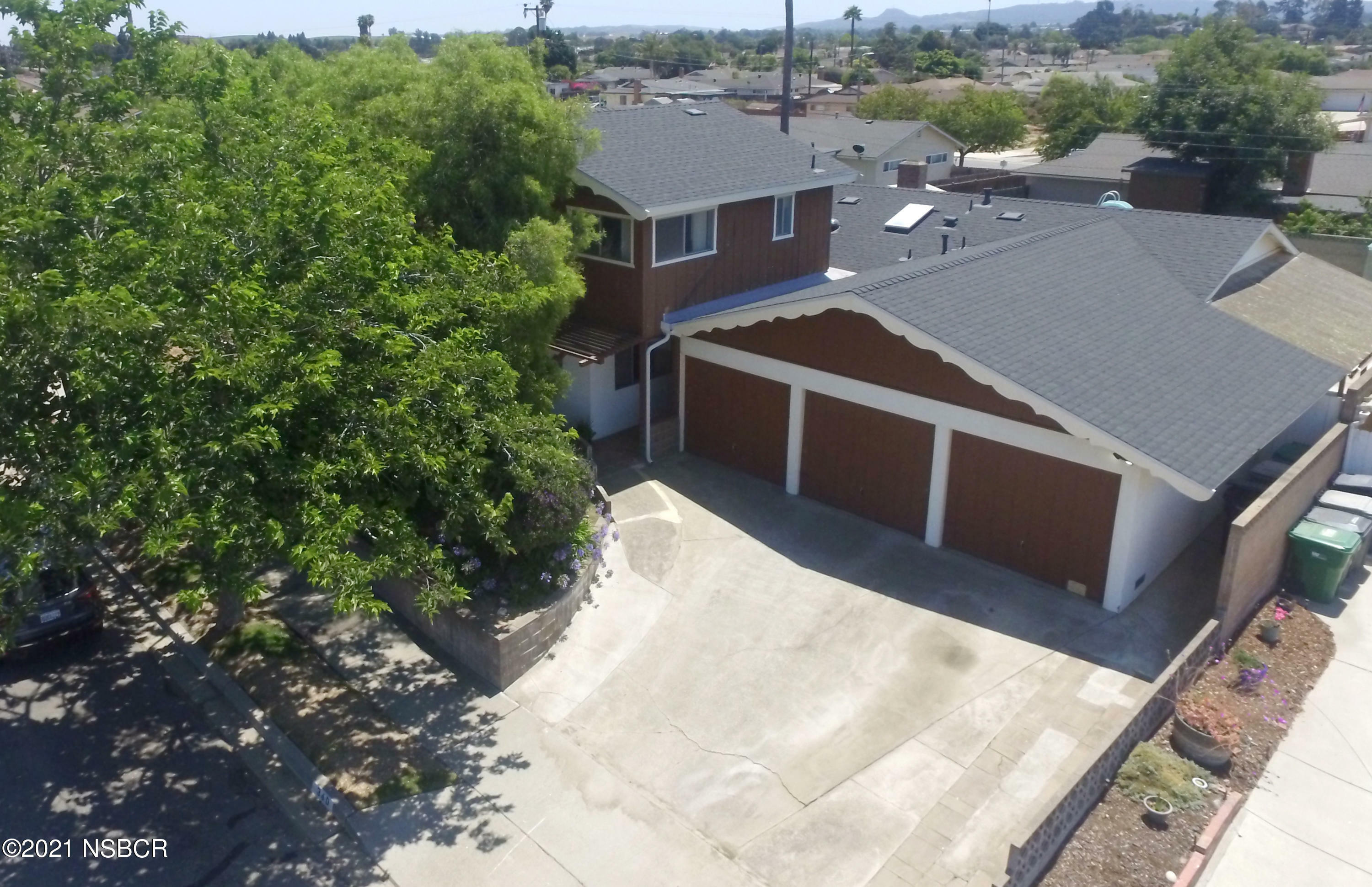 Property Photo:  340 Wilshire Lane  CA 93455 