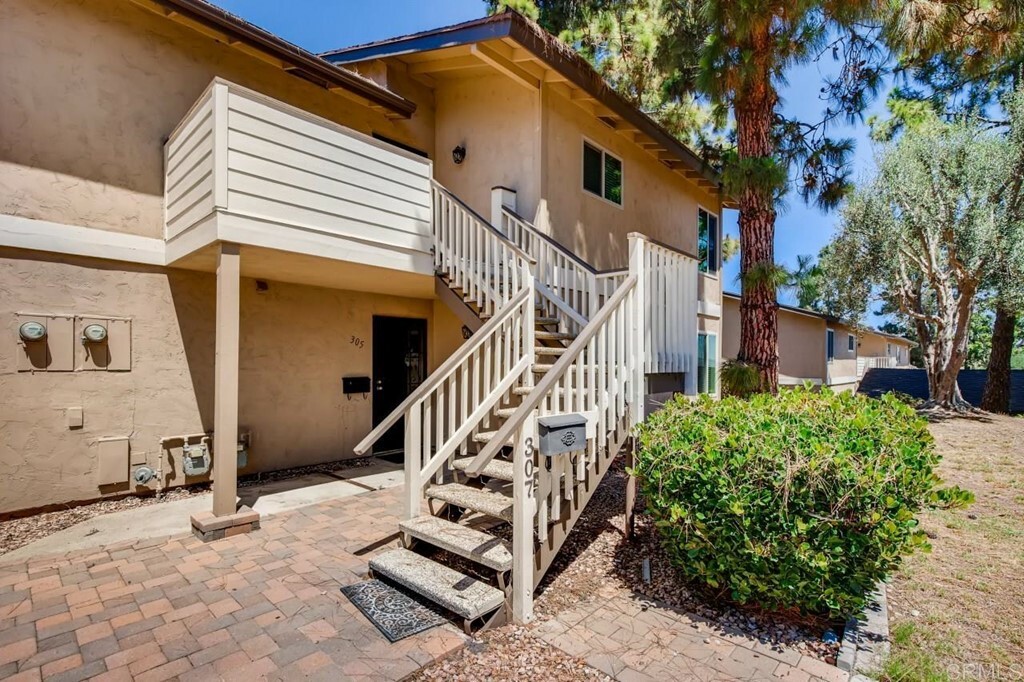 Property Photo:  307 Stage Coach Road  CA 92057 