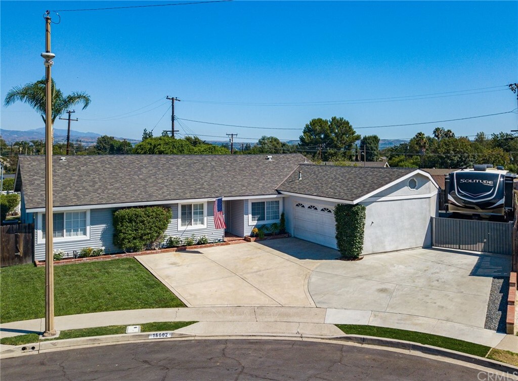 Property Photo:  18602 Piper Place  CA 92886 