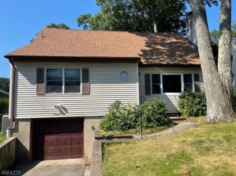 Property Photo:  18 Ellen Dr  NJ 07866 