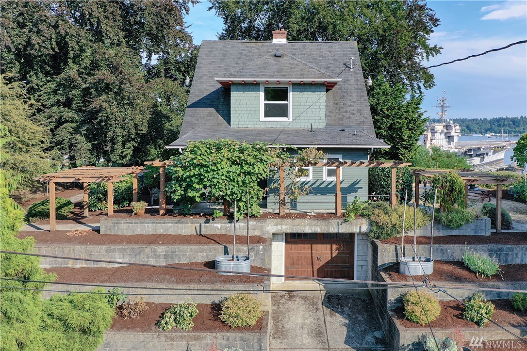 Property Photo: 732 S Summit Ave WA 98312