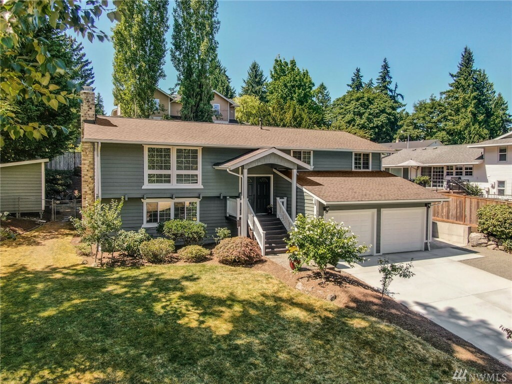 Property Photo:  6605 151st Ave NE  WA 98052 