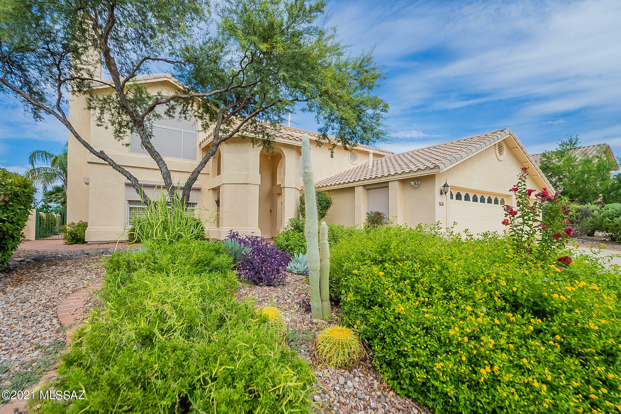 Property Photo:  1973 W Desert Highlands Drive  AZ 85737 