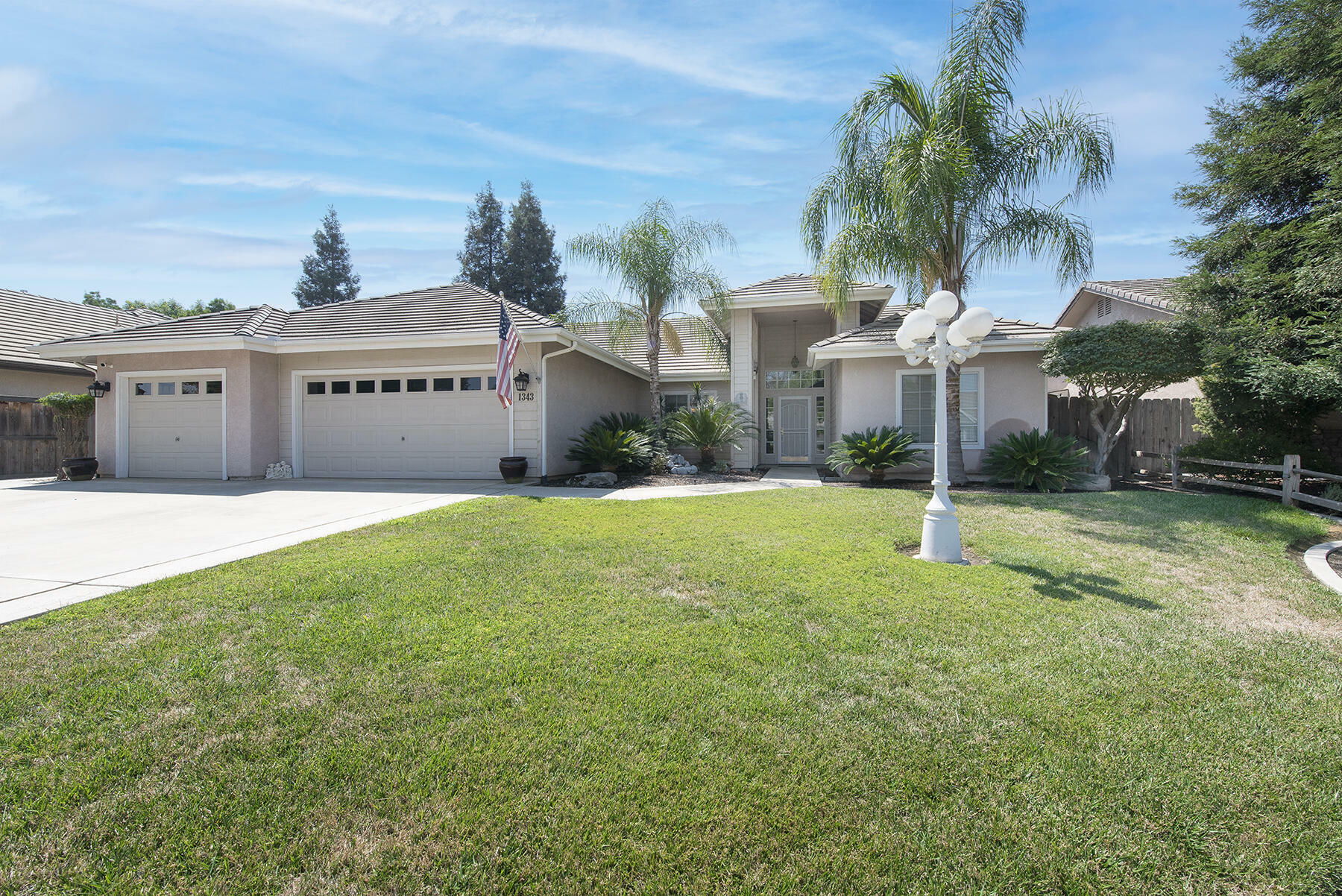 1343 E Laura Court  Visalia CA 93292 photo