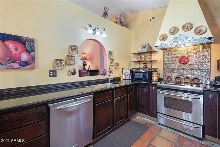 Property Photo: 3009 E Villa Maria Drive AZ 85032