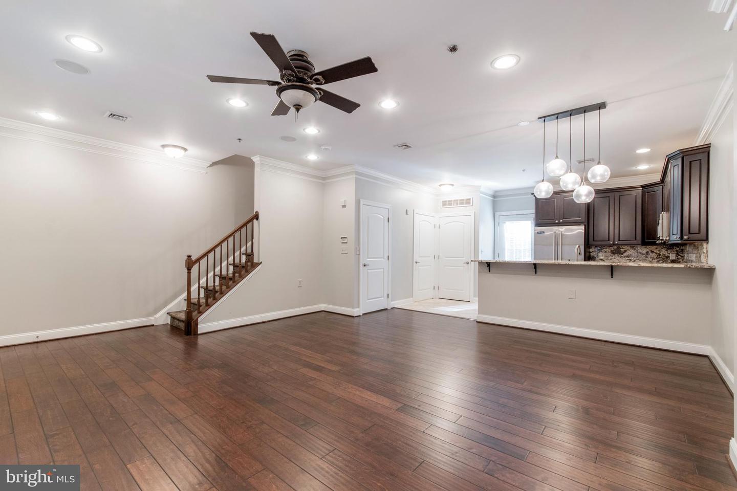 Property Photo: 131 N Bread Street B1 PA 19106