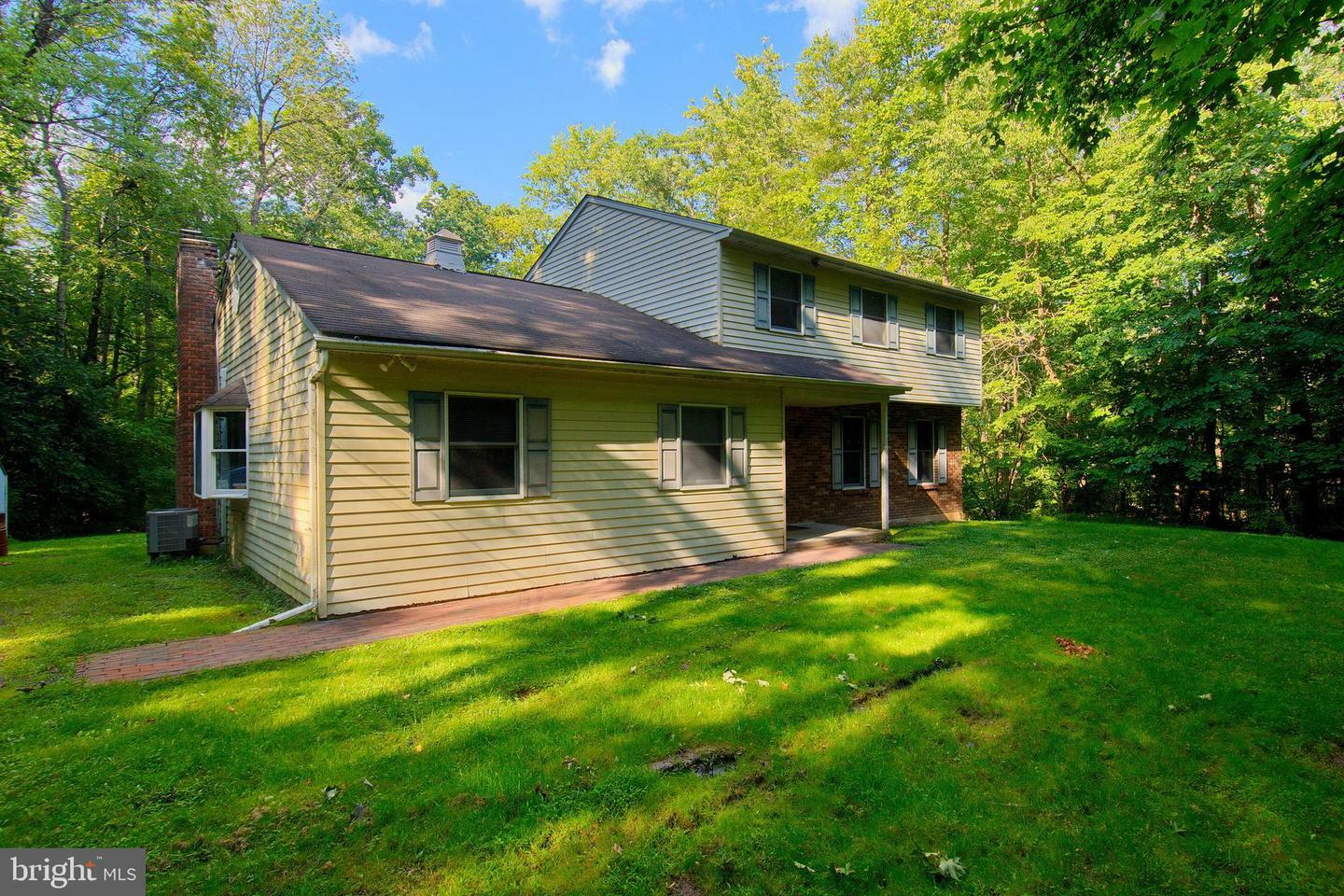 Property Photo:  1354 Reed Lane  PA 18930 