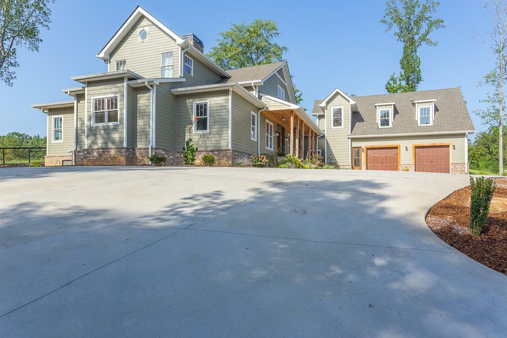 Property Photo:  1015 Estate Drive  GA 30721 