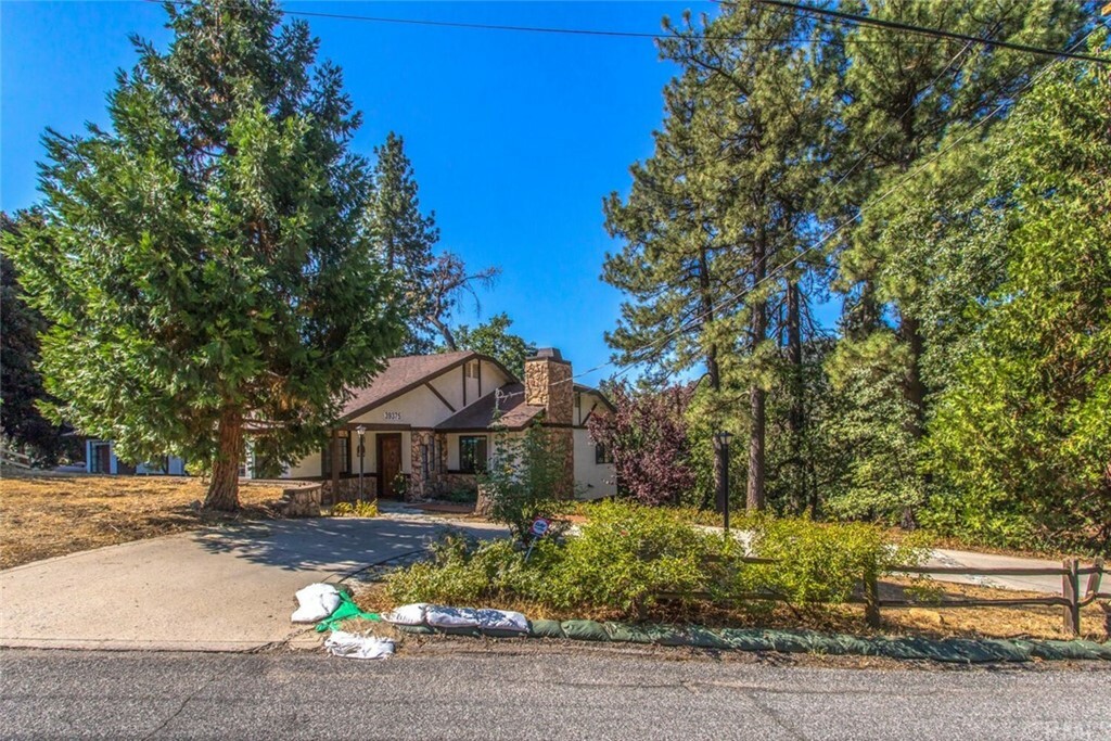 Property Photo: 39375 Clearwater Drive CA 92399