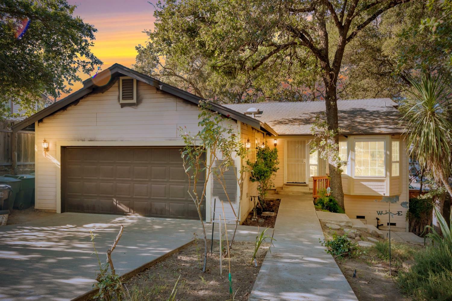 Property Photo:  5945 Wedgewood Avenue  CA 95608 