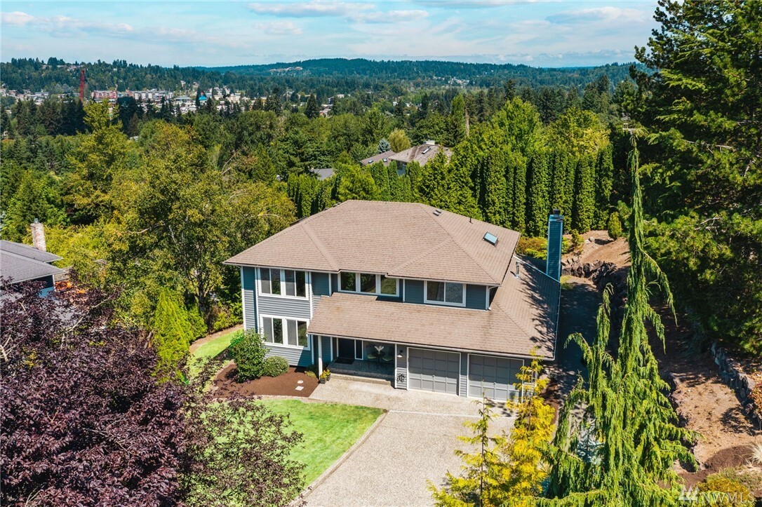 Property Photo: 7060 NE 163rd St WA 98028