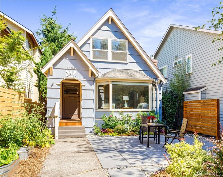 4136 41st Ave SW  Seattle WA 98116 photo