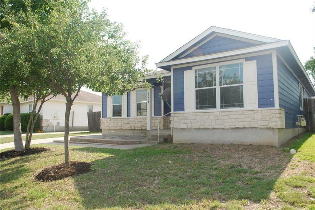 Property Photo:  11412 Briarcreek Loop  TX 78653 