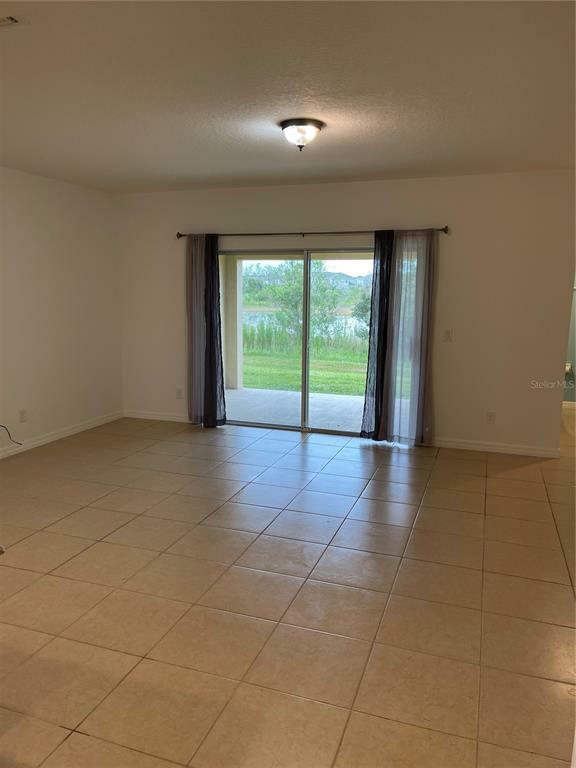 Property Photo:  374 Annabelle Way  FL 33837 