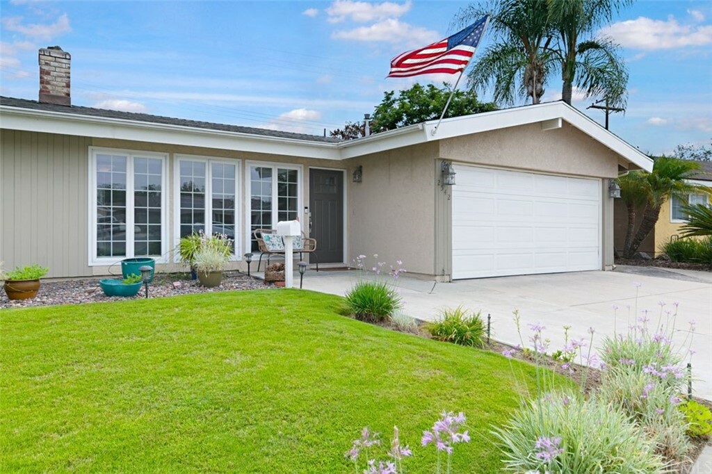 Property Photo:  2542 E Puritan Circle  CA 92806 