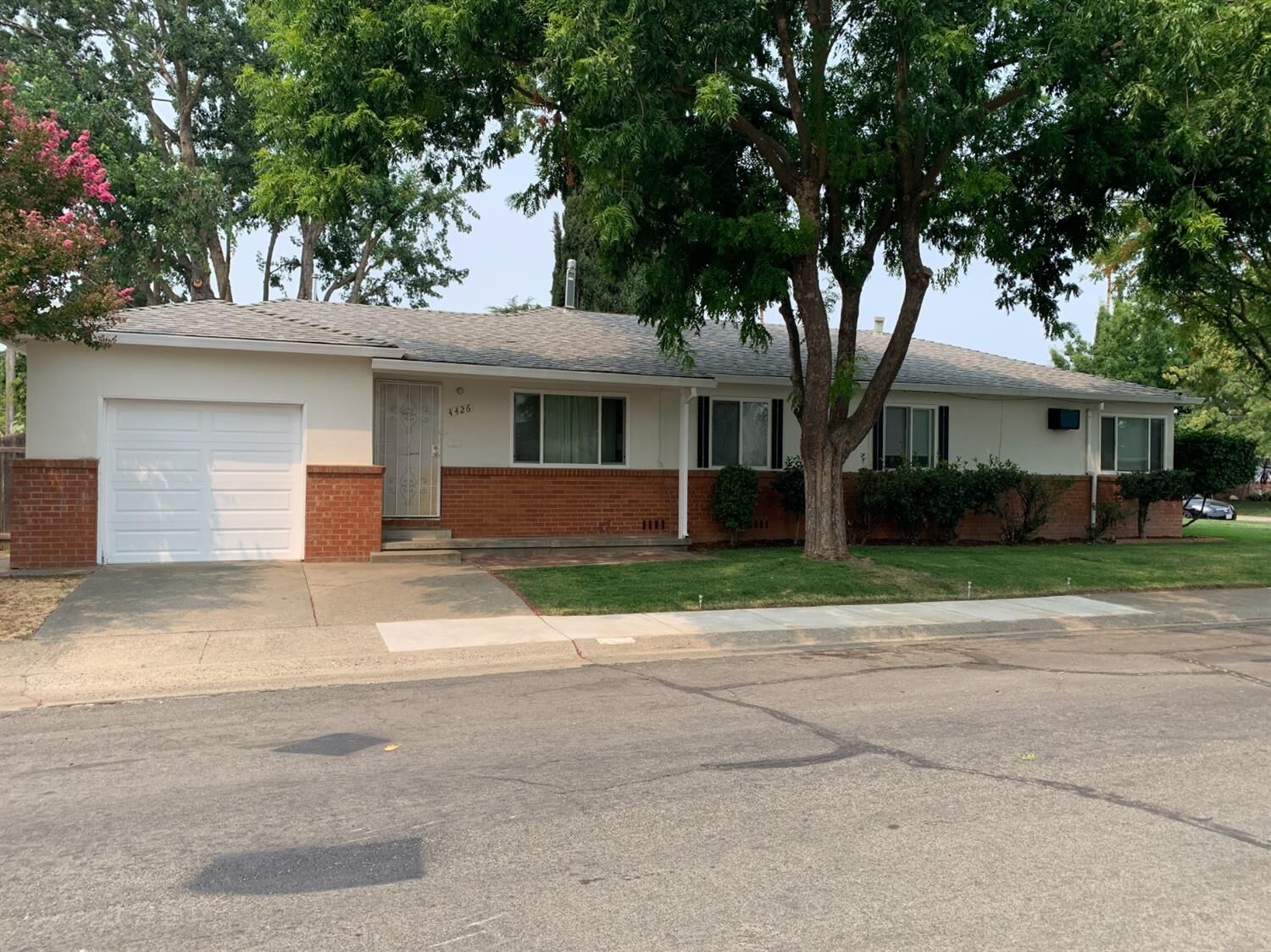 Property Photo:  4426 59th Street  CA 95820 