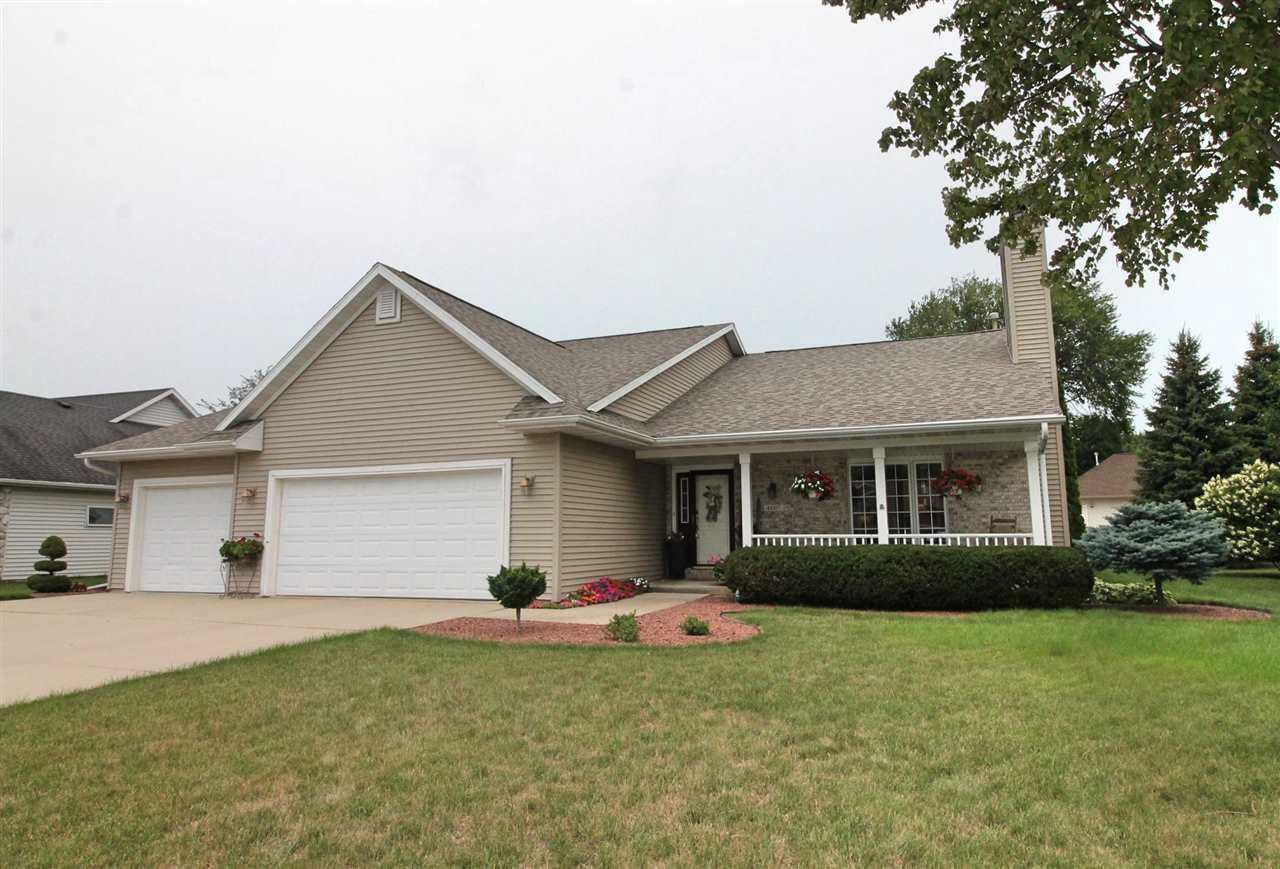 Property Photo:  4607 Sumpter Dr  WI 53563 