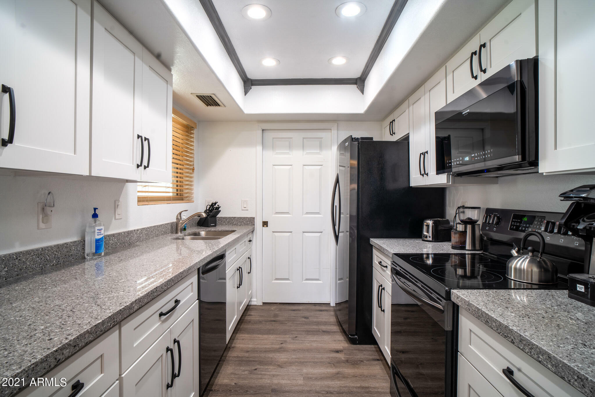 Property Photo: 2625 W Pershing Avenue AZ 85029