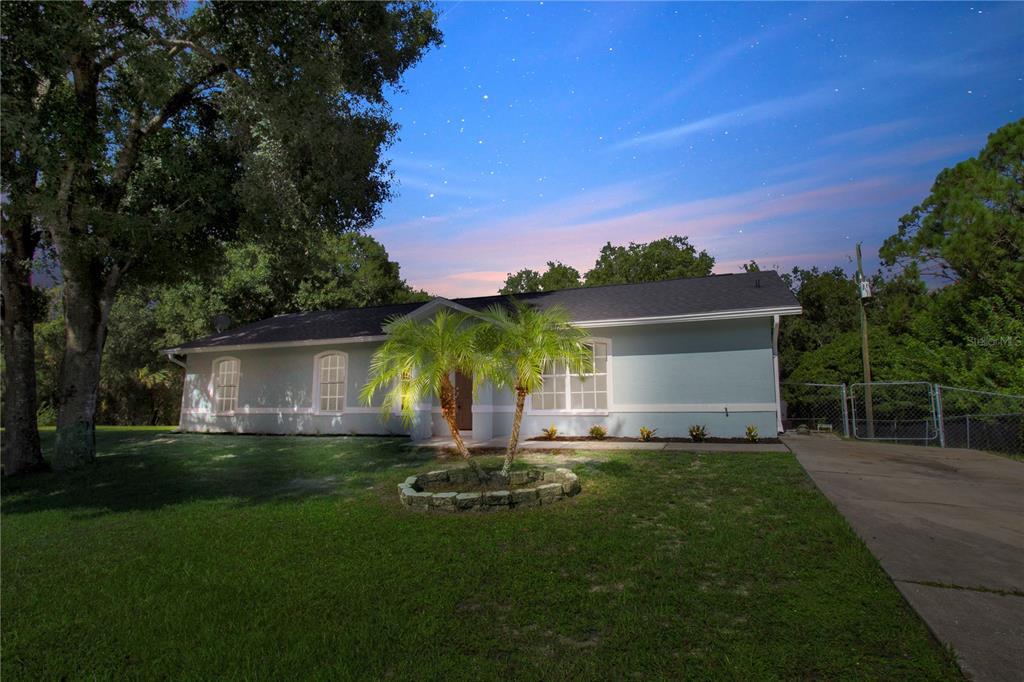 Property Photo: 27309 Mandarin Drive FL 33955