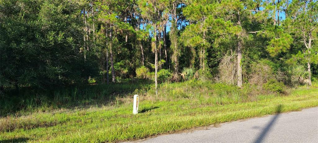 Property Photo:  Tepee Avenue  FL 34291 