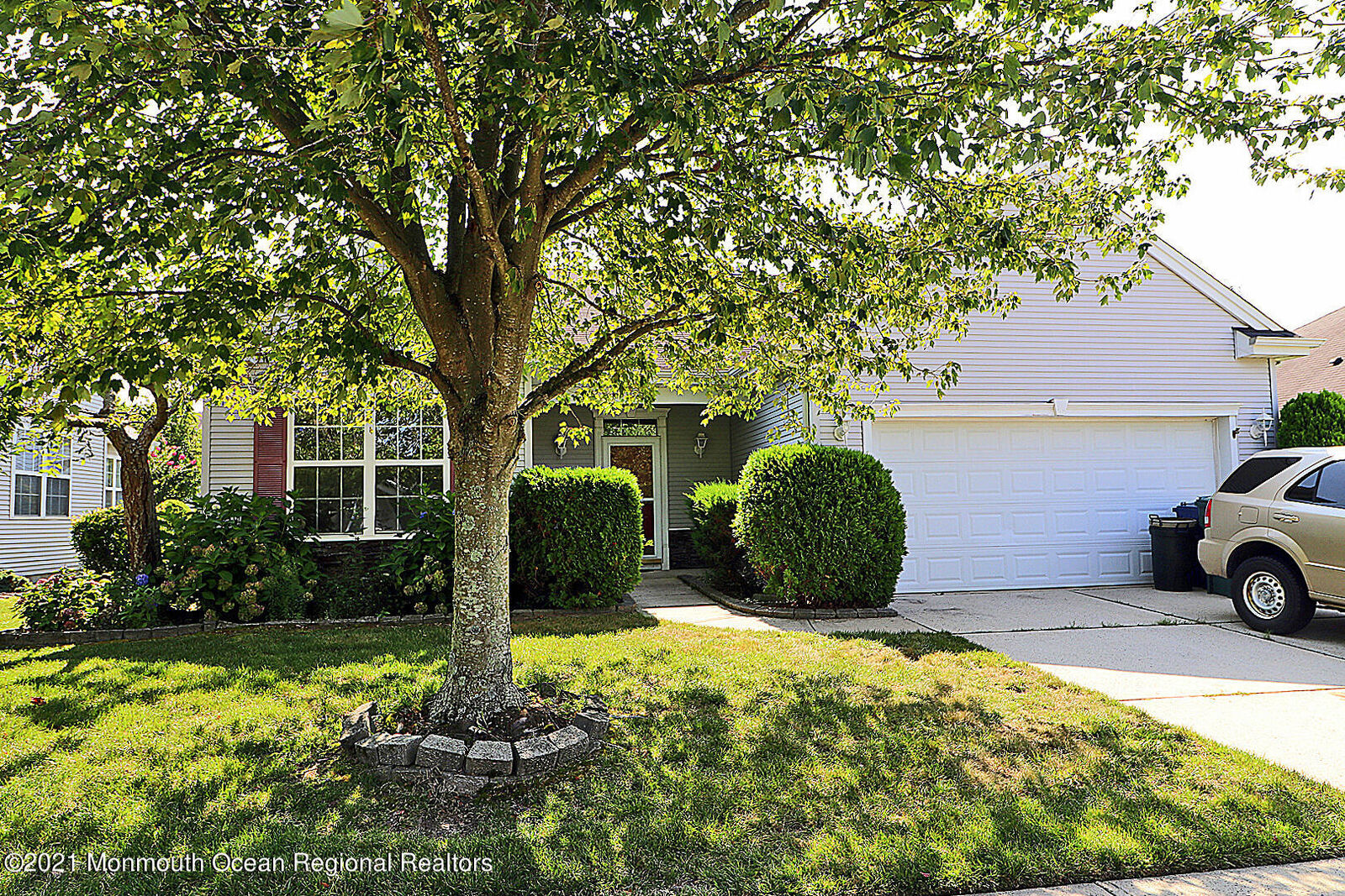 Property Photo: 15 Pelican Lane NJ 08087