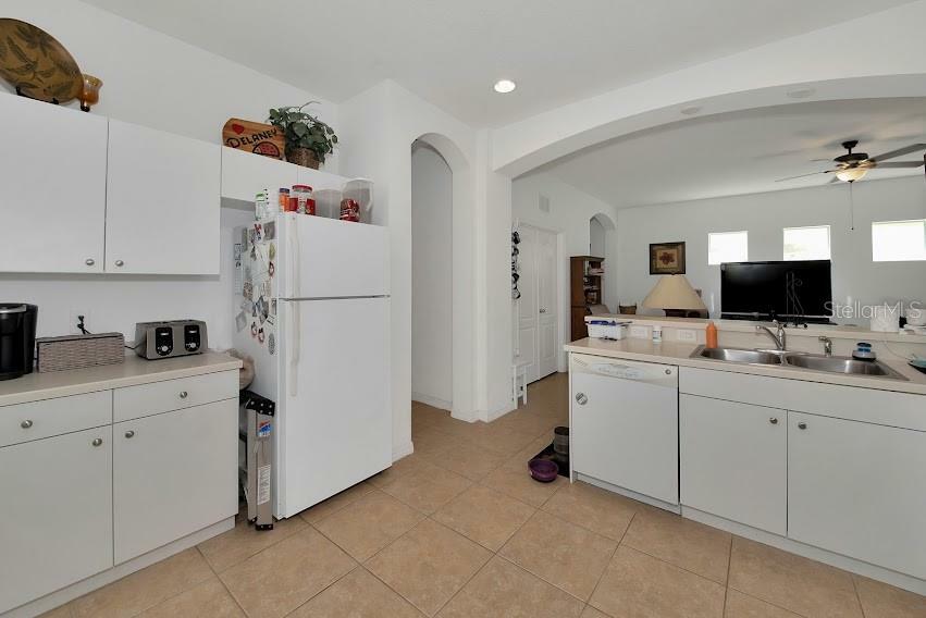 Property Photo:  11830 Crawford Parrish Lane  FL 34219 