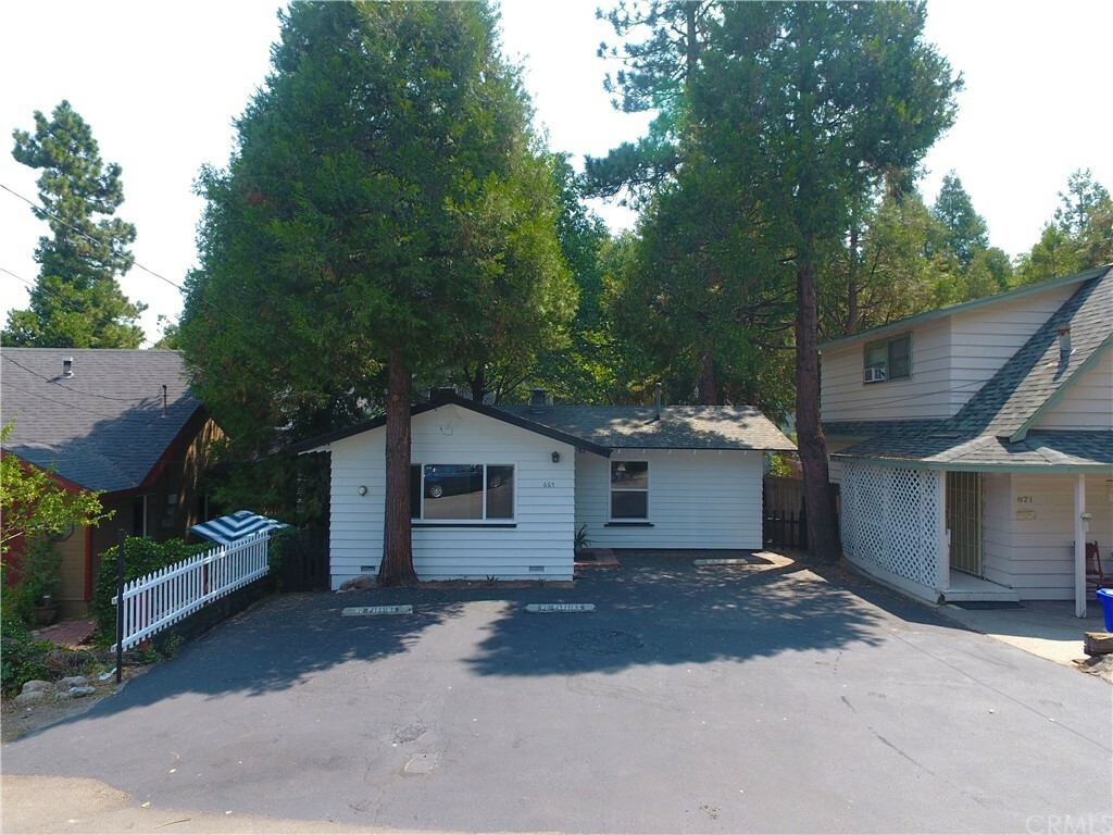 Property Photo:  665 Rocky Loop  CA 92325 