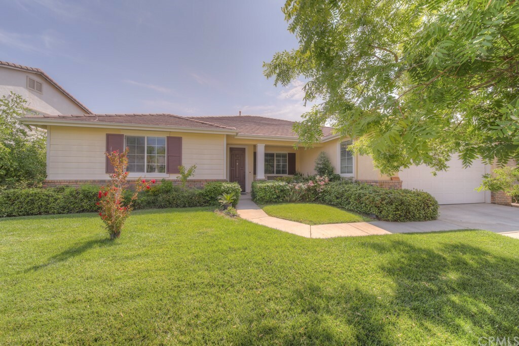 Property Photo:  27854 Watermark Drive  CA 92585 