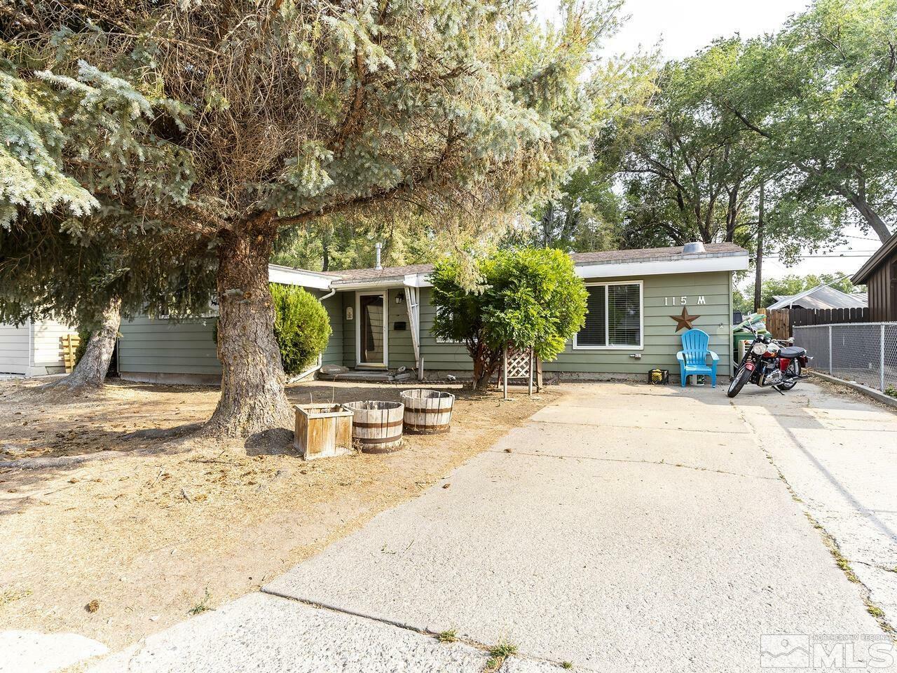 Property Photo: 115 M Street NV 89431