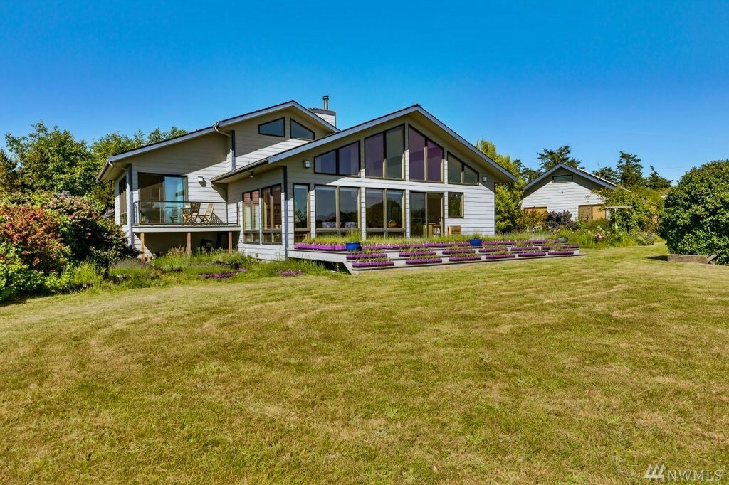 Property Photo:  2530 Darst Rd  WA 98239 