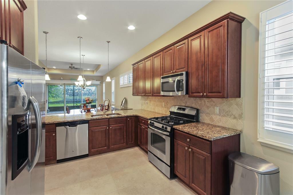 Property Photo: 442 Cypress Hills Way FL 32724