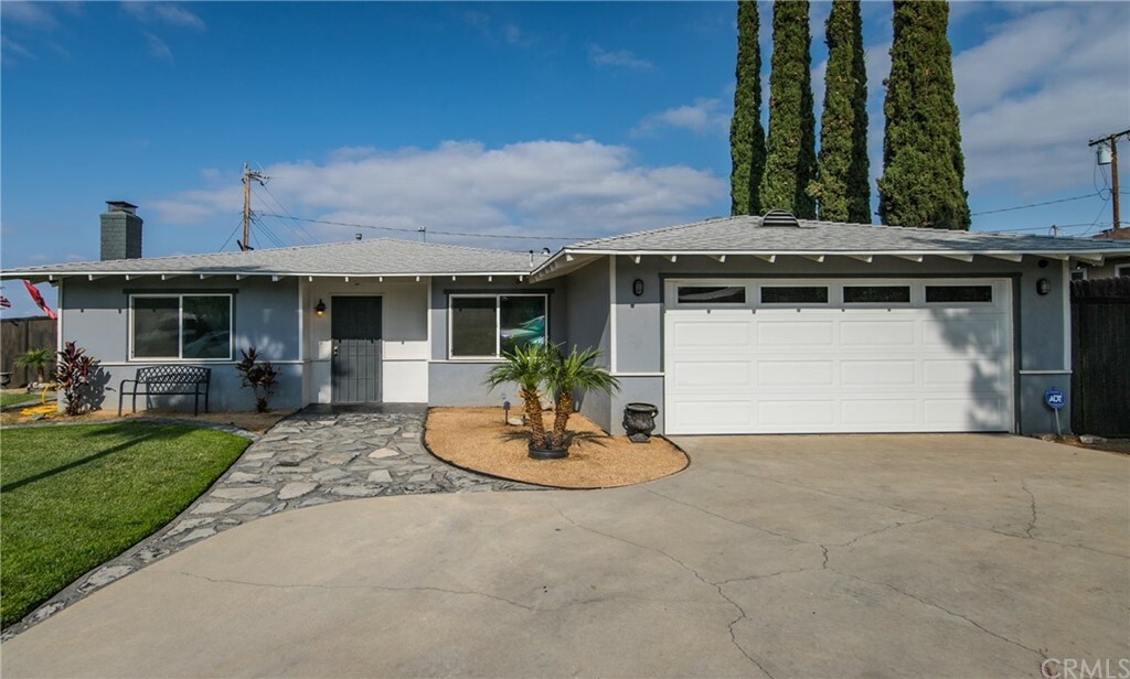 Property Photo:  35366 Comberton Street  CA 92399 