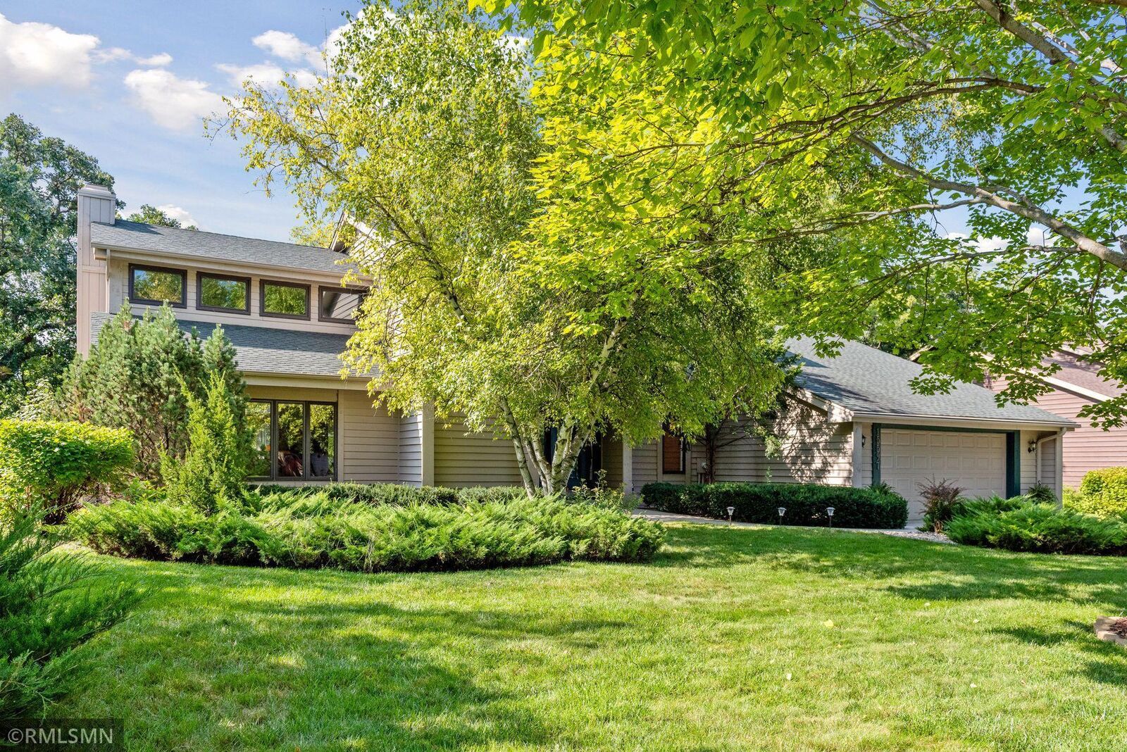 Property Photo:  15597 Canyon Ridge  MN 55347 