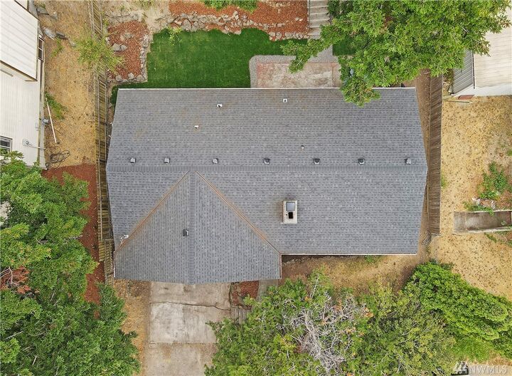 Property Photo: 1804 Winfield Ave WA 98310