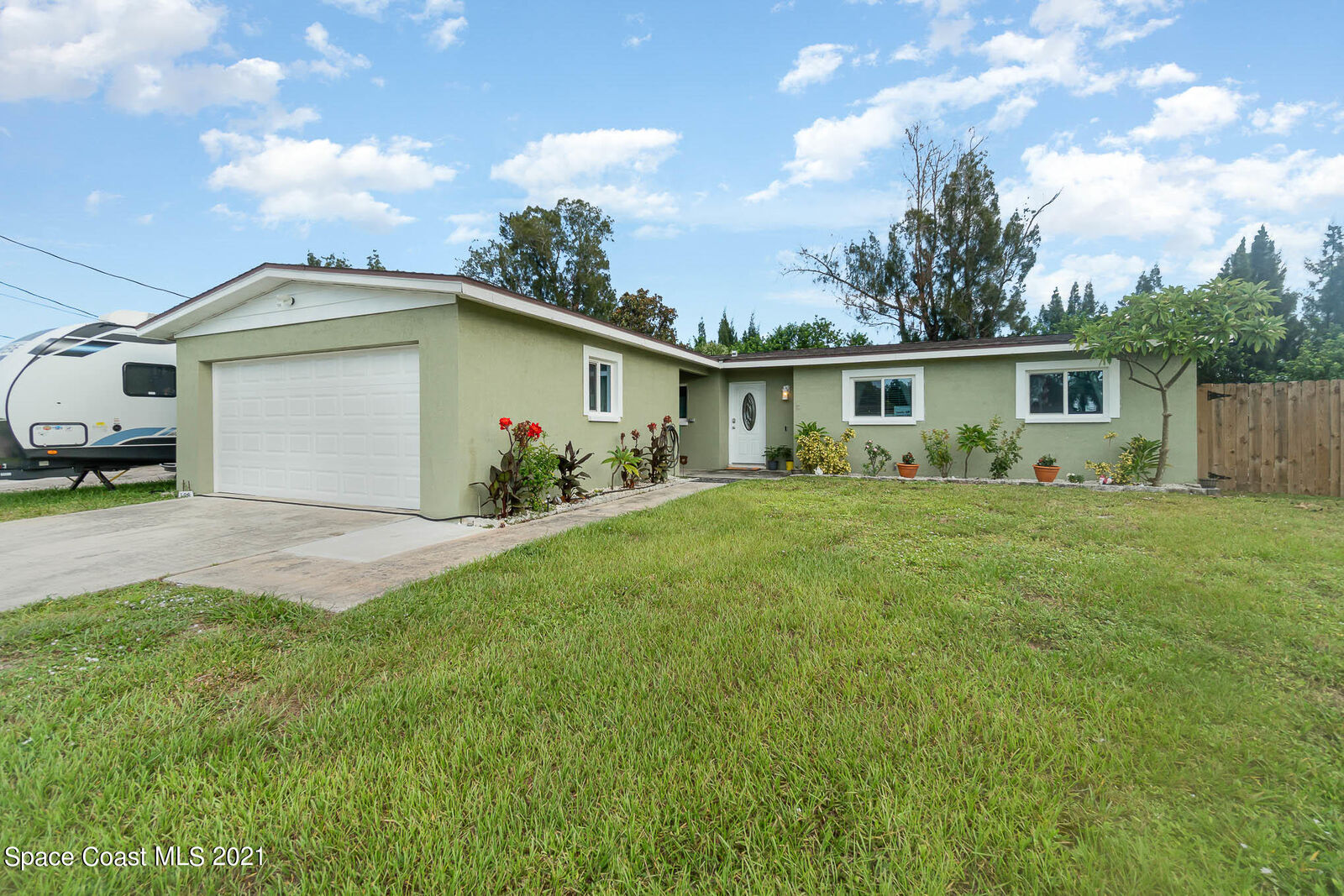 Property Photo: 180 Becora Avenue FL 32953