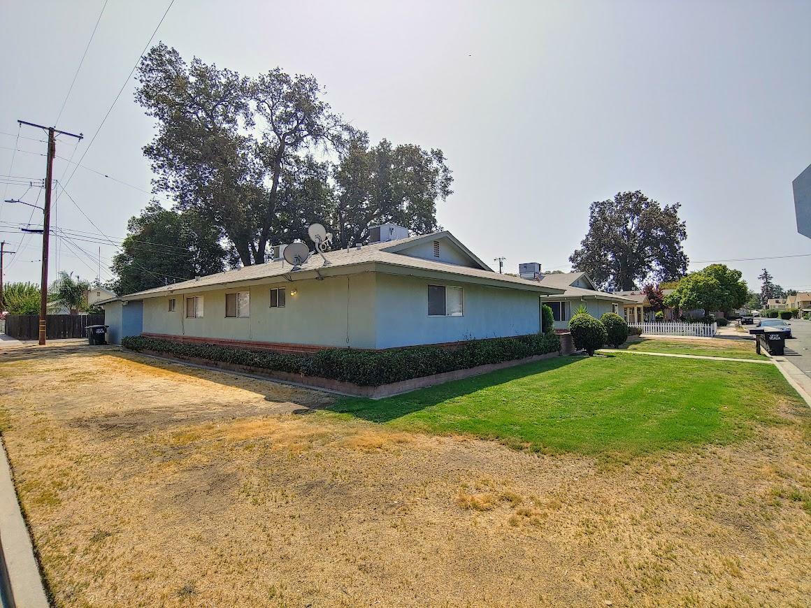 Property Photo:  900 S Encina Street  CA 93277 