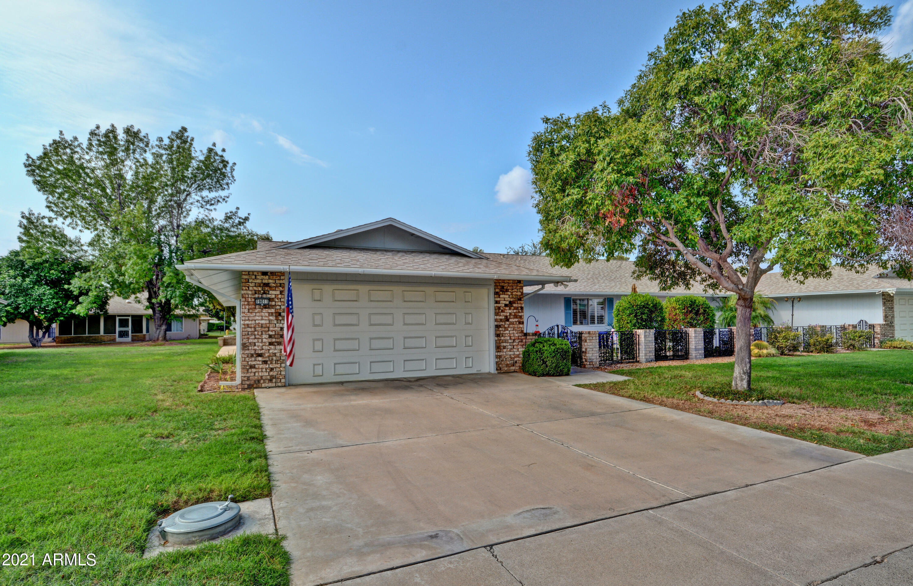 Property Photo: 19011 N Sombrero Circle AZ 85373