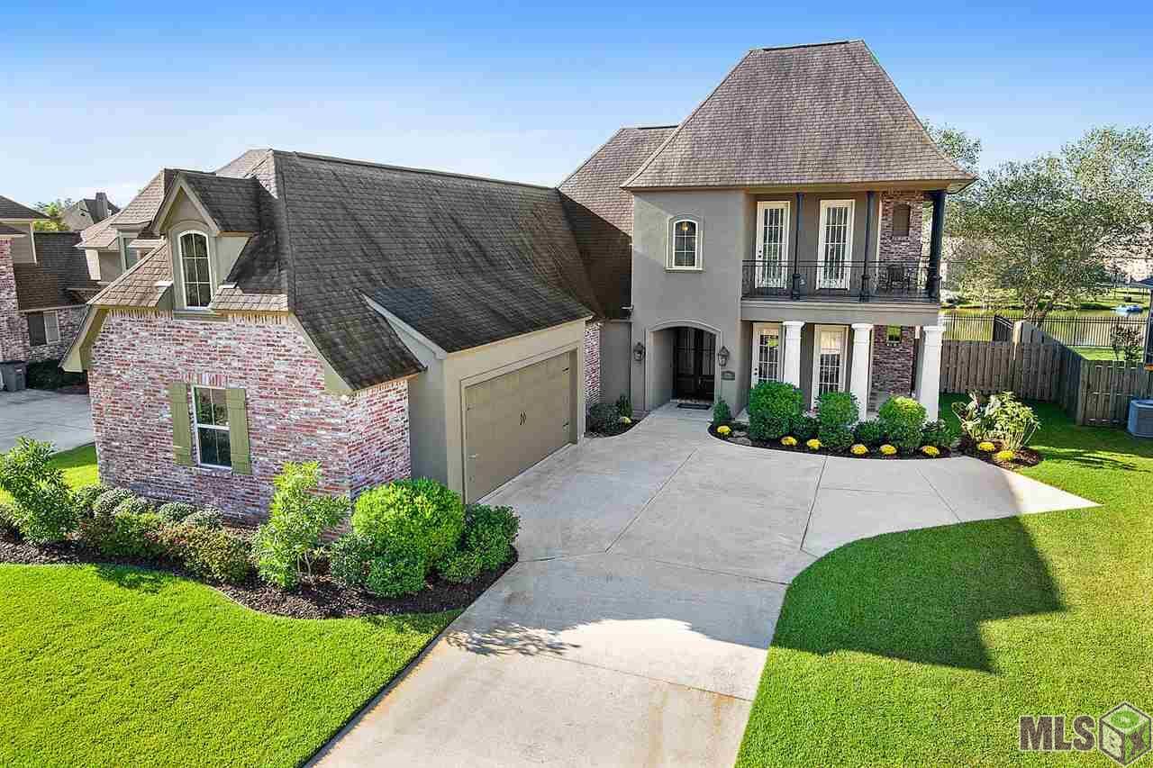 Property Photo:  17916 Villa Trace Ave  LA 70739 
