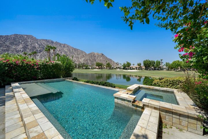 Property Photo: 54562 Tanglewood CA 92253