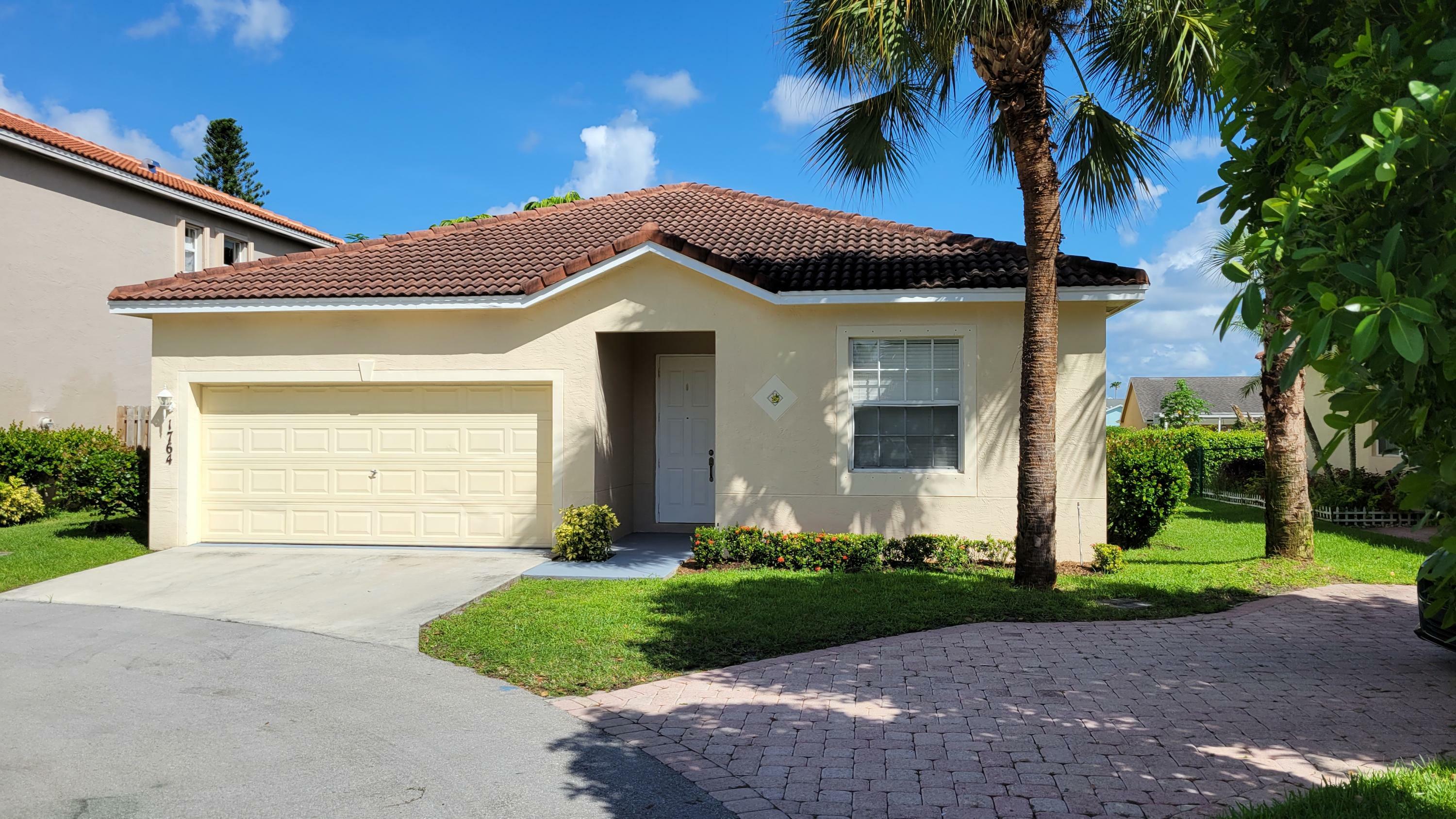 Property Photo:  1764 Pierside Circle  FL 33414 