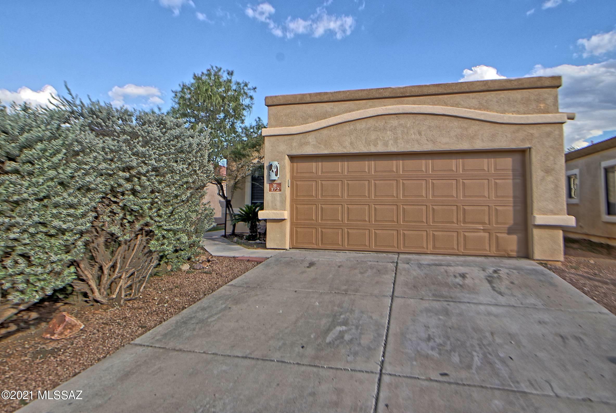 Property Photo: 172 E Corte Rancho Encanto AZ 85629