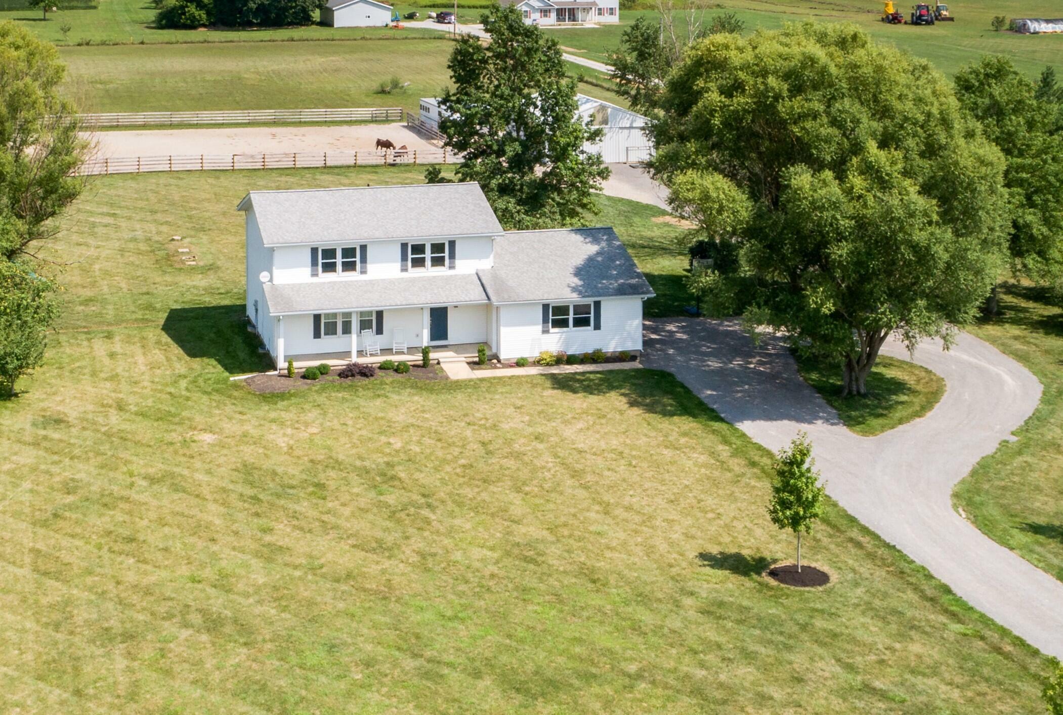 Property Photo: 4760 N Section Line Road OH 43066
