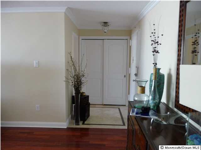 Property Photo:  787 Ocean Avenue 512  NJ 07740 