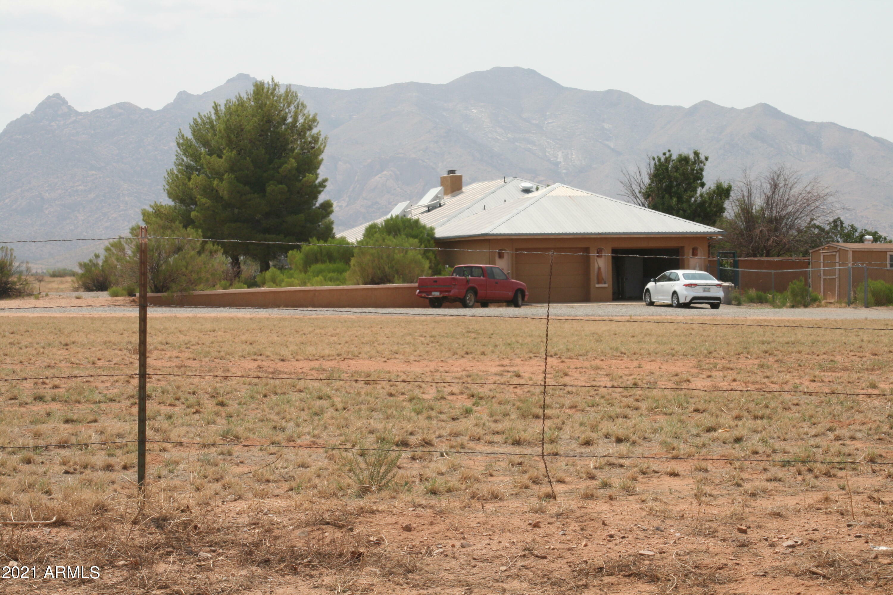 Property Photo:  233 N Willcox Road  AZ 85625 